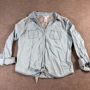 Light Blue Button-Up Shirt with Lace Detail 1357